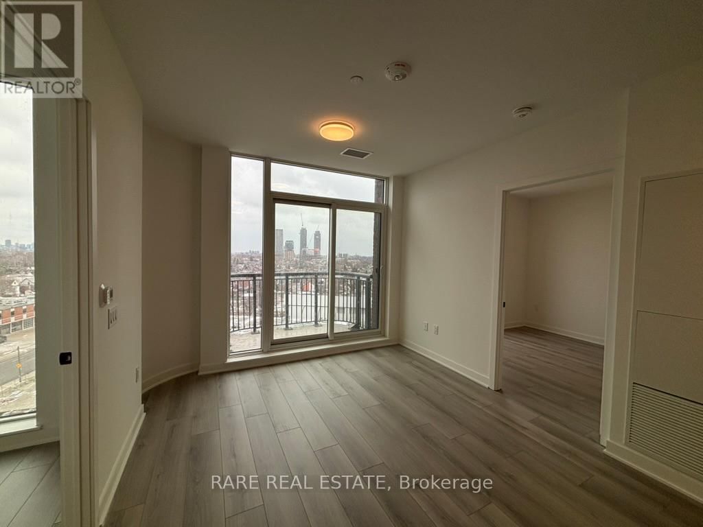 727 - 1185 DUPONT STREET Image 3