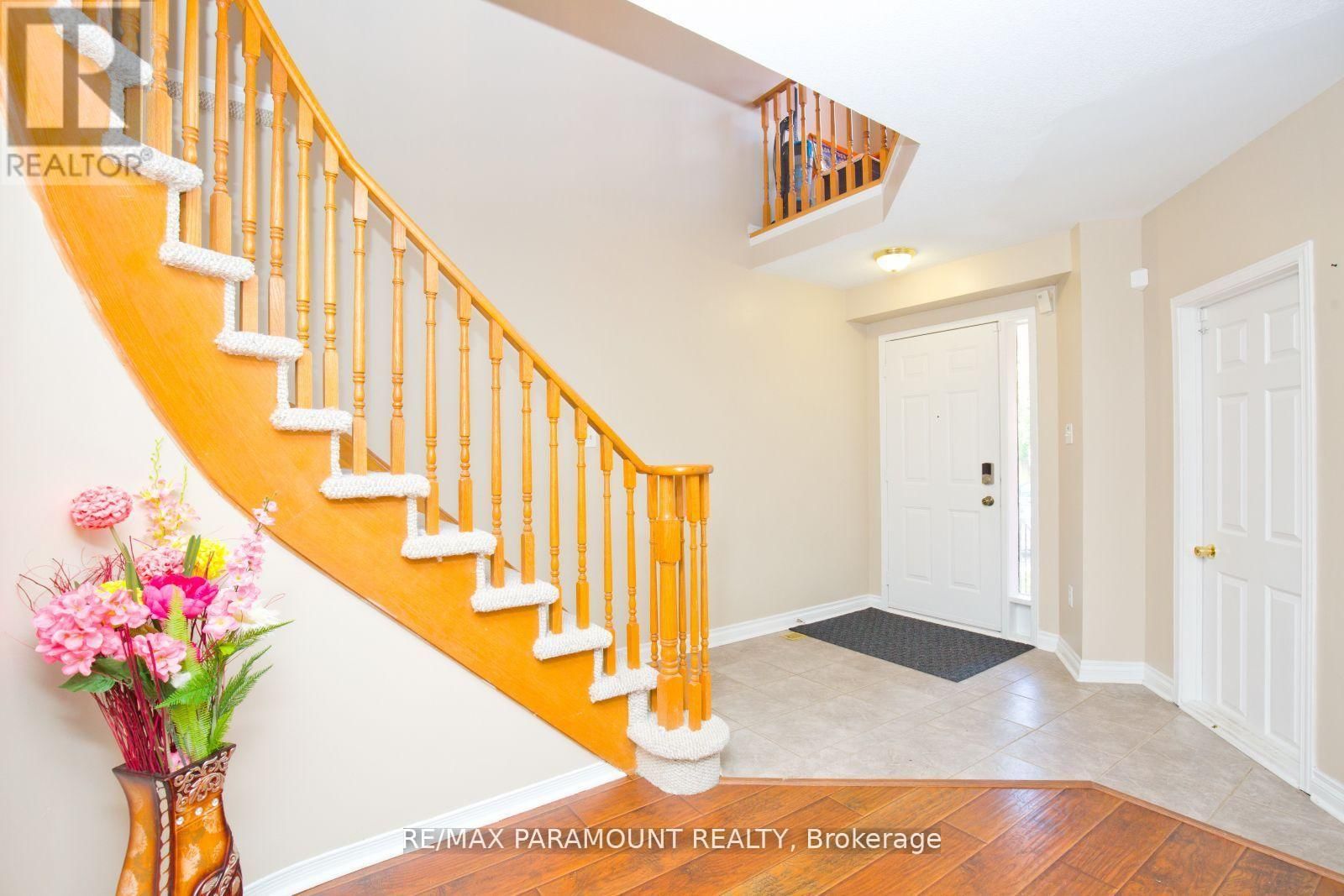 Upper - 29 MUIRLAND CRESCENT Image 4