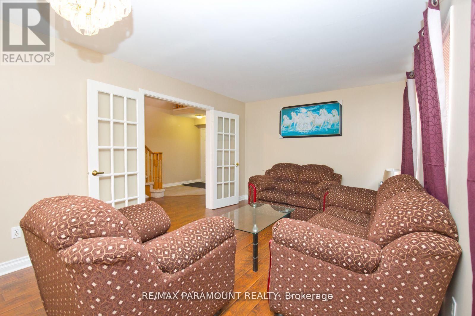 Upper - 29 MUIRLAND CRESCENT Image 8