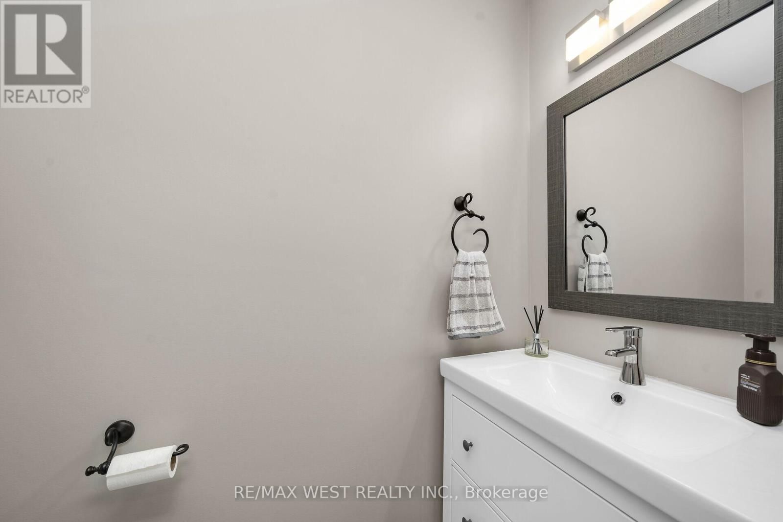 99 GRAY PARK DRIVE Image 24