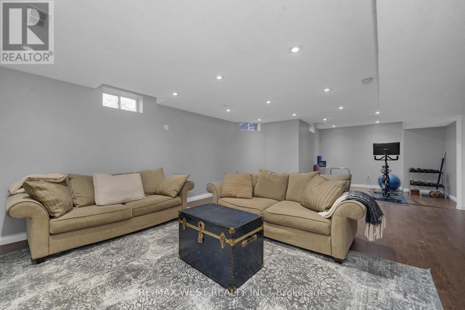 99 GRAY PARK DRIVE Image 41