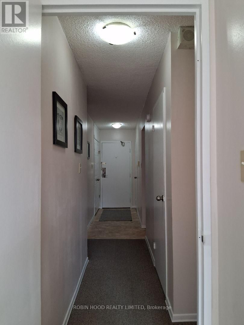 605 - 975 WARWICK COURT Image 14