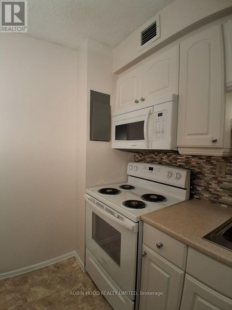 605 - 975 WARWICK COURT Image 6