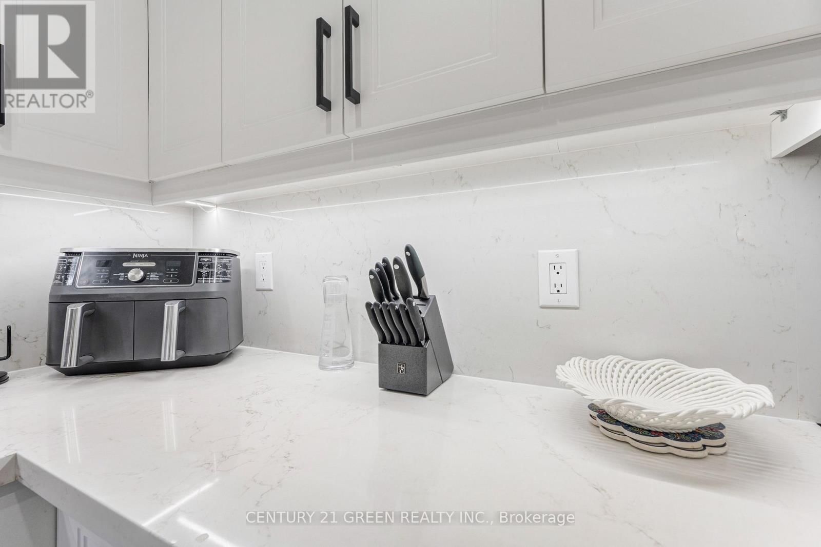 2146 SHADY GLEN ROAD Image 19