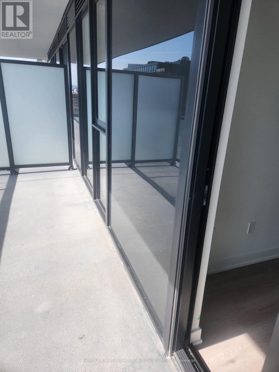 607 - 2075 LAKESHORE ROAD Image 14