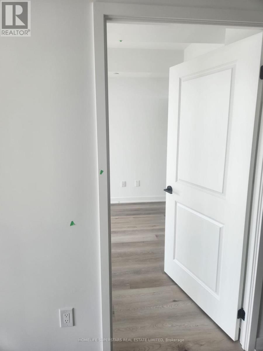 607 - 2075 LAKESHORE ROAD Image 18