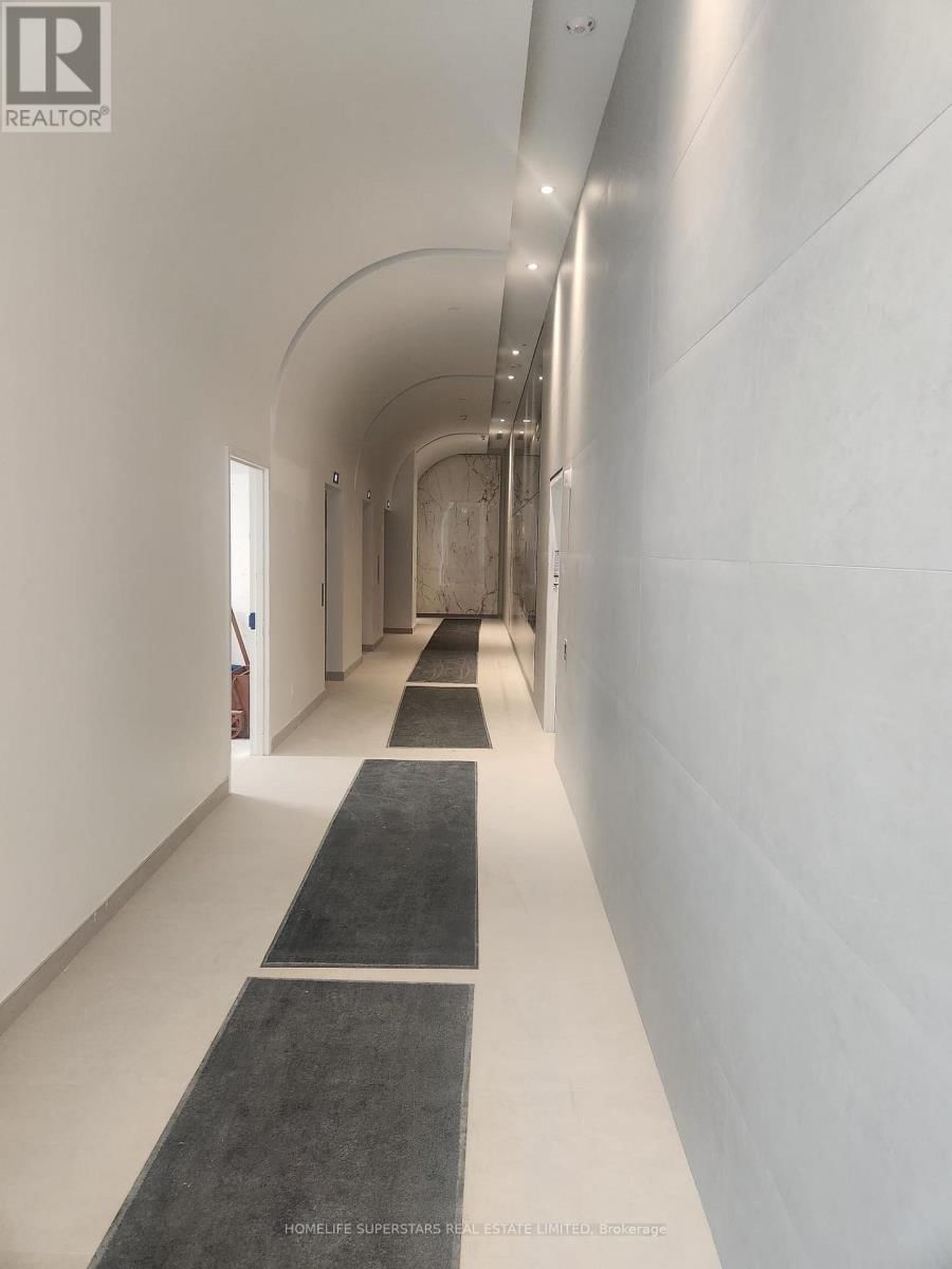 607 - 2075 LAKESHORE ROAD Image 7