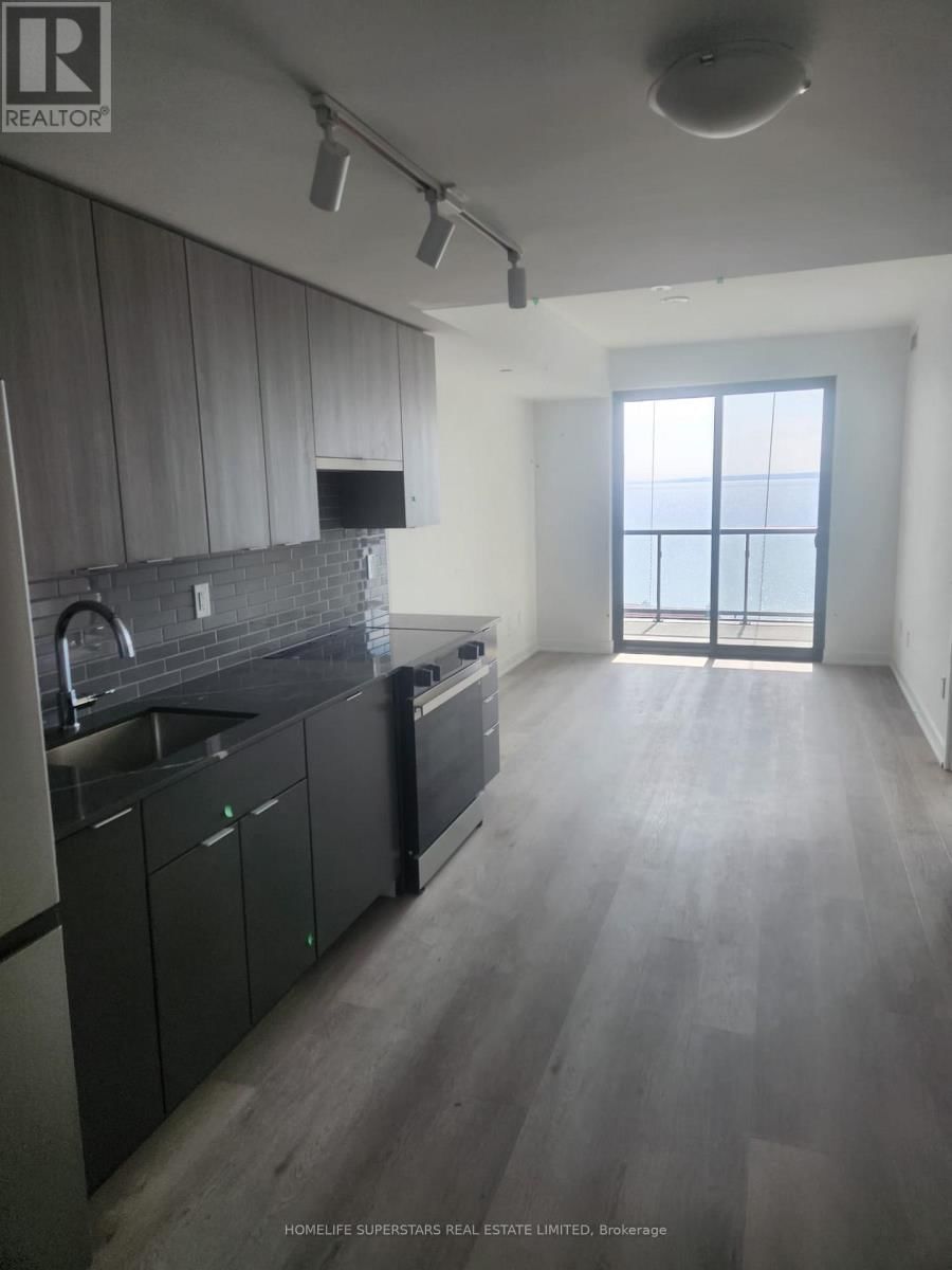 607 - 2075 LAKESHORE ROAD Image 9