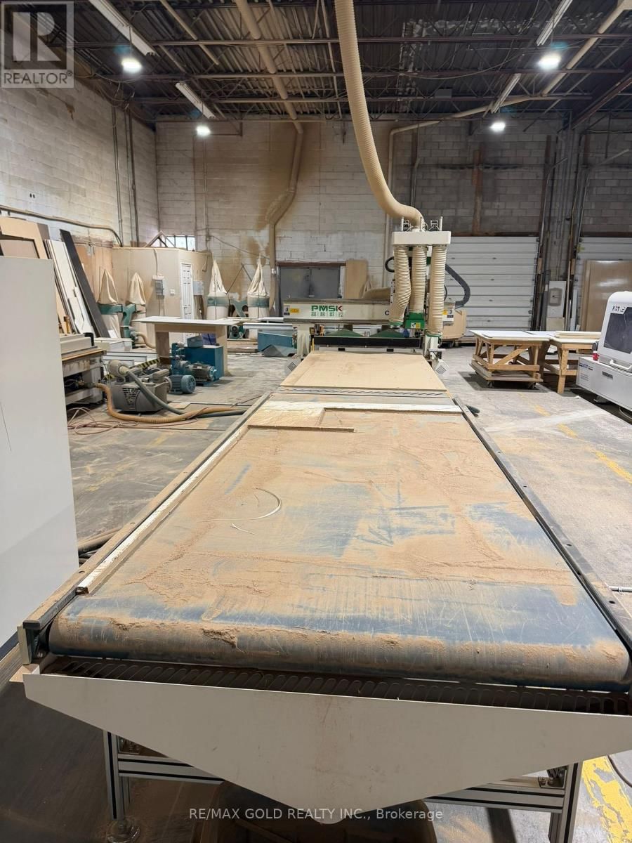 15-16 - 1645 SISMET ROAD Image 6