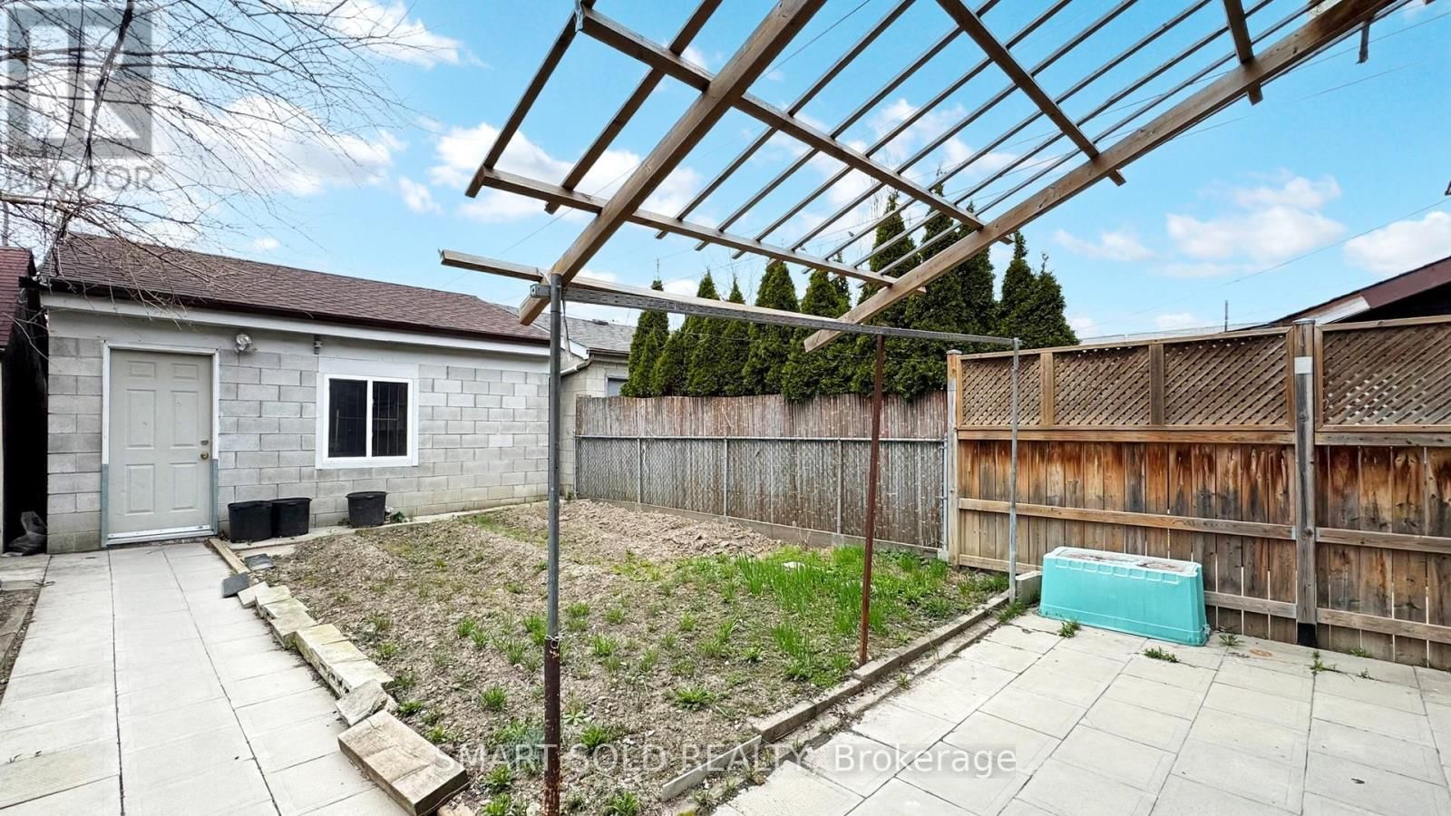 1040 OSSINGTON AVENUE Image 28