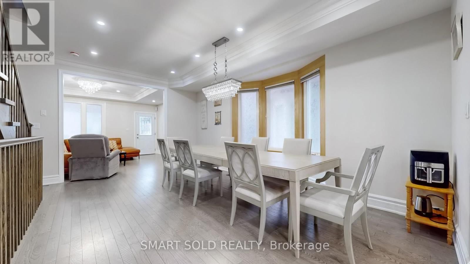 1040 OSSINGTON AVENUE Image 4