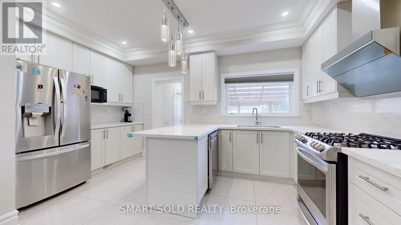 1040 OSSINGTON AVENUE Image 8