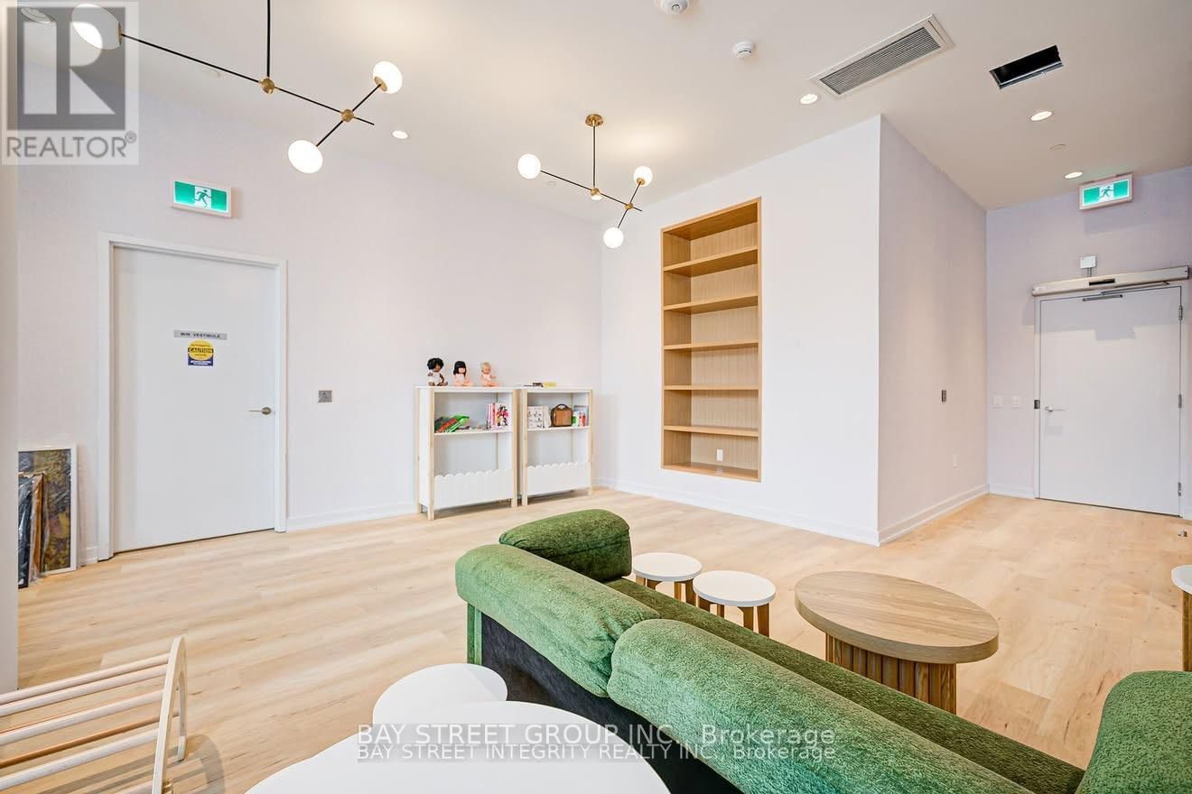 PH7 - 6 CHARTWELL ROAD Image 10