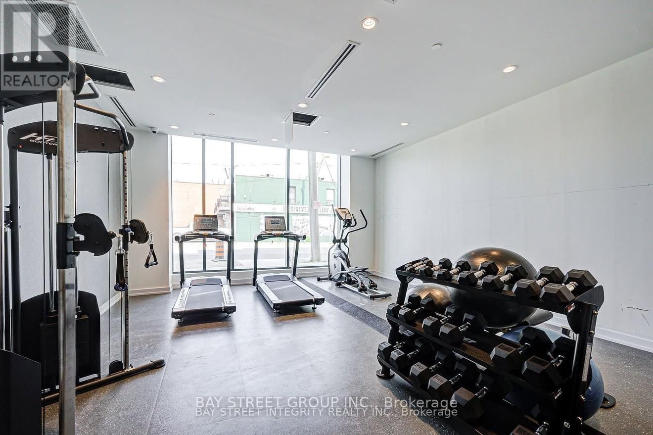 PH7 - 6 CHARTWELL ROAD Image 12