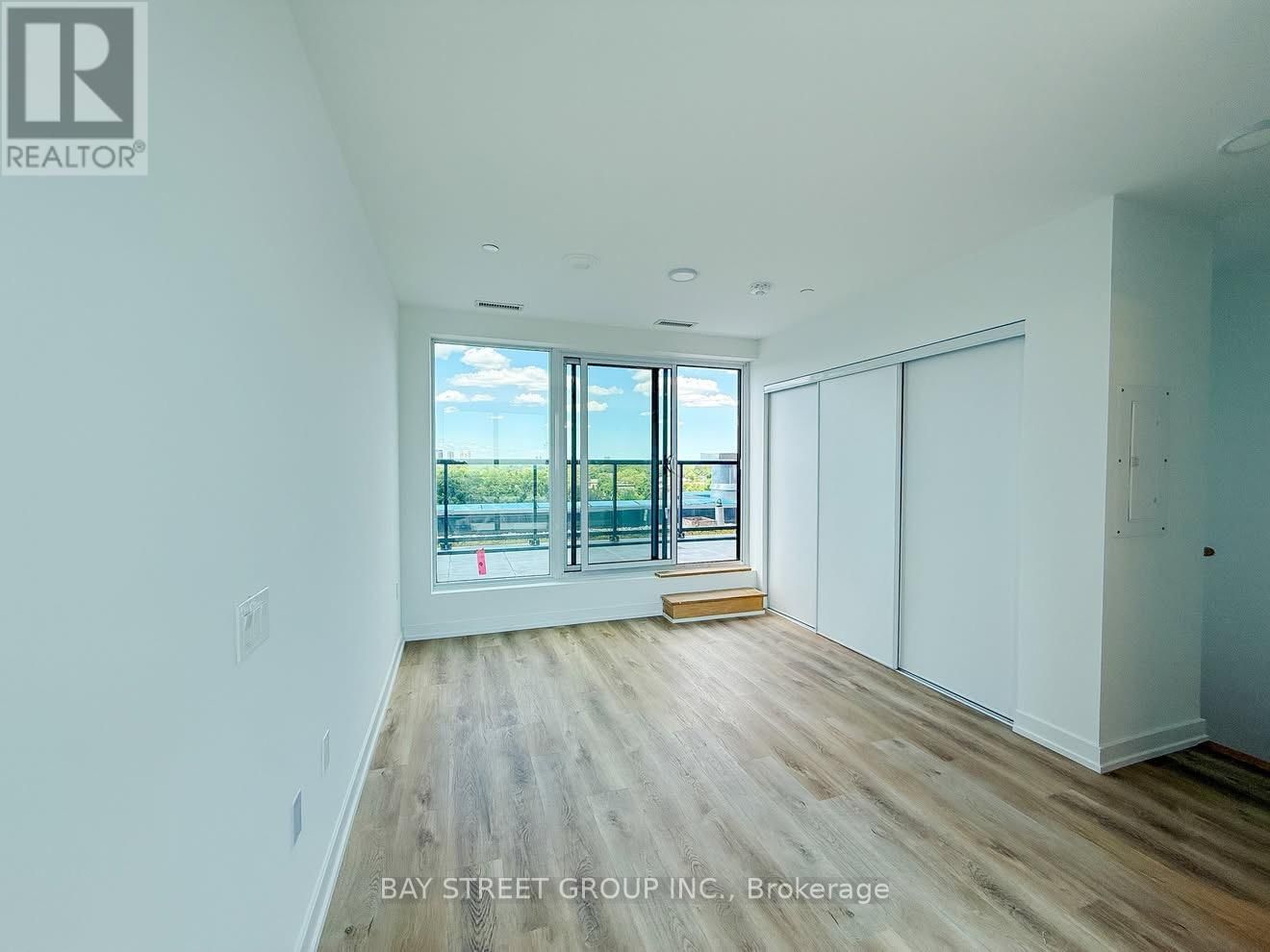 PH7 - 6 CHARTWELL ROAD Image 5