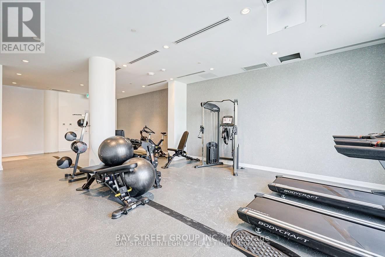 PH7 - 6 CHARTWELL ROAD Image 9