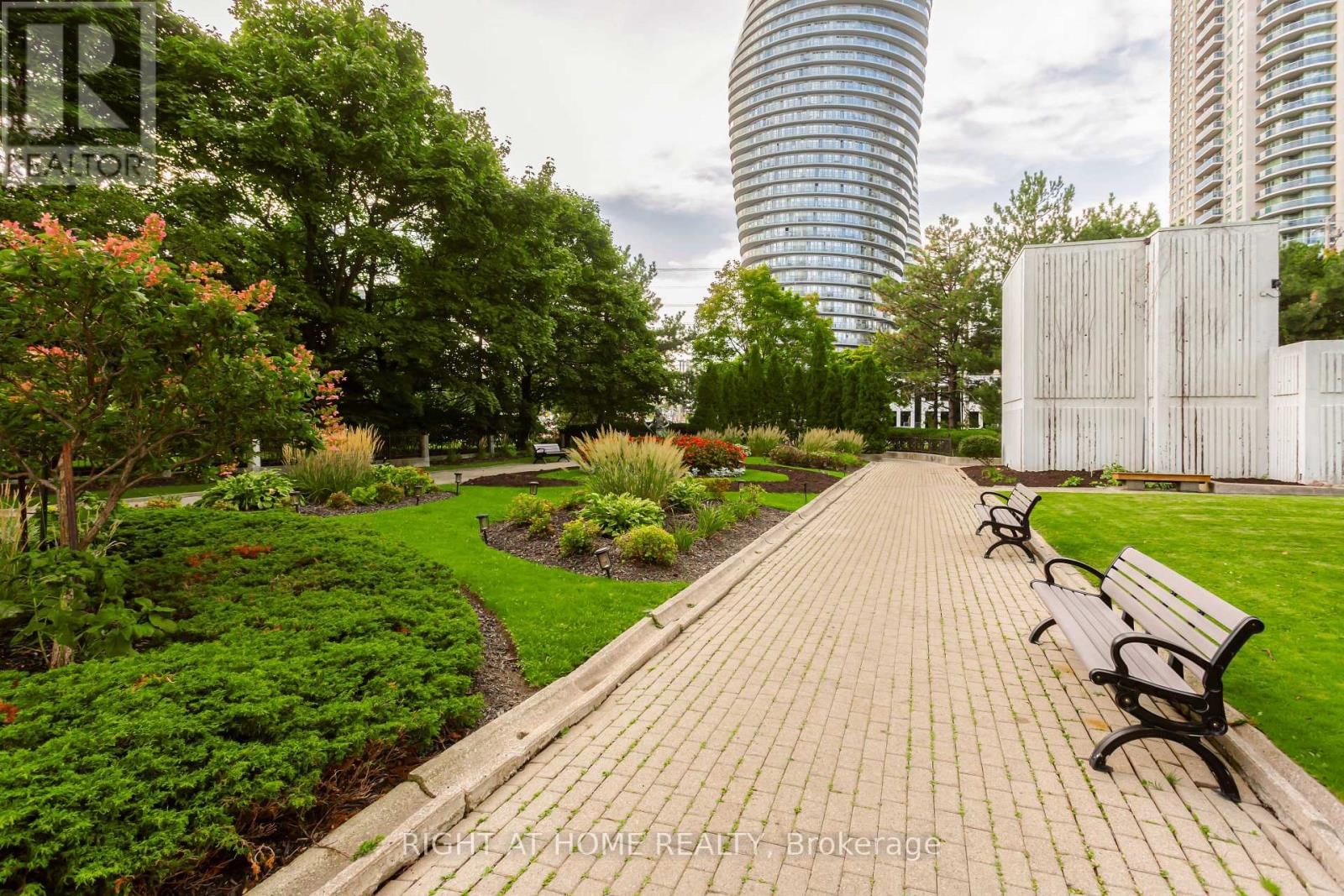 PH6 - 3650 KANEFF CRESCENT Image 42