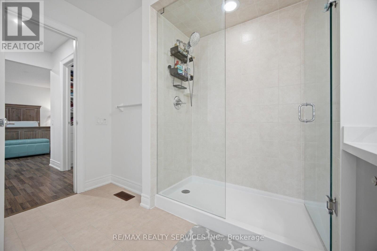 38 BLACKBERRY VALLEY CRESCENT Image 27