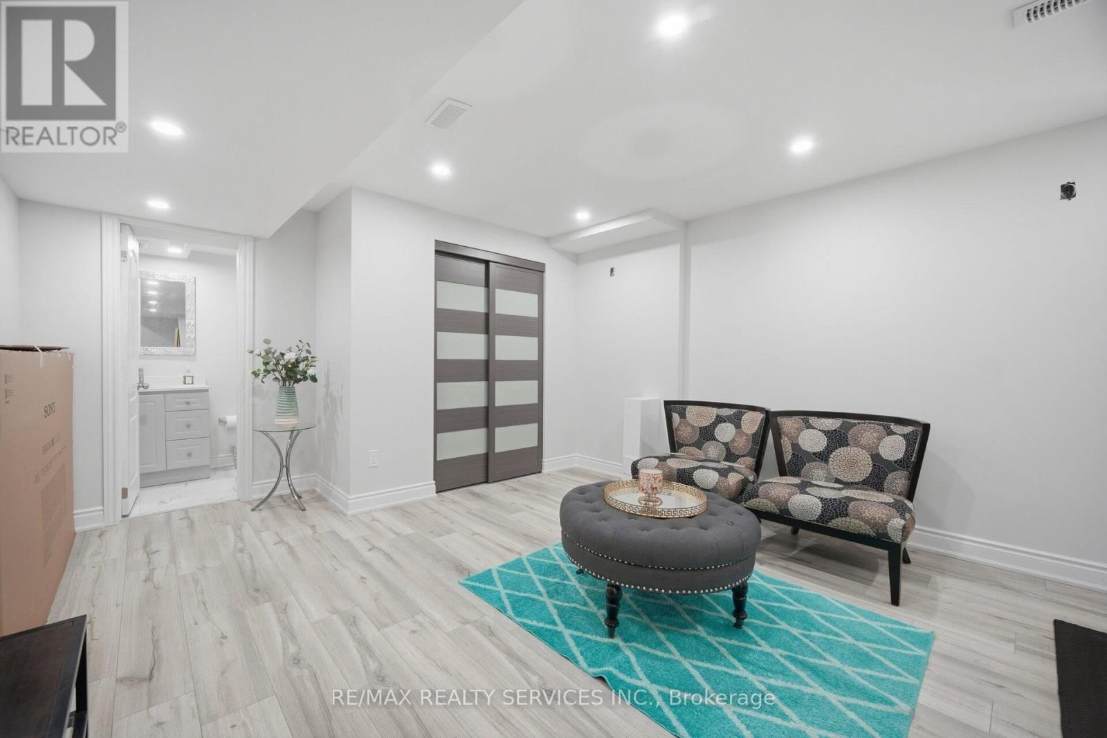 38 BLACKBERRY VALLEY CRESCENT Image 34