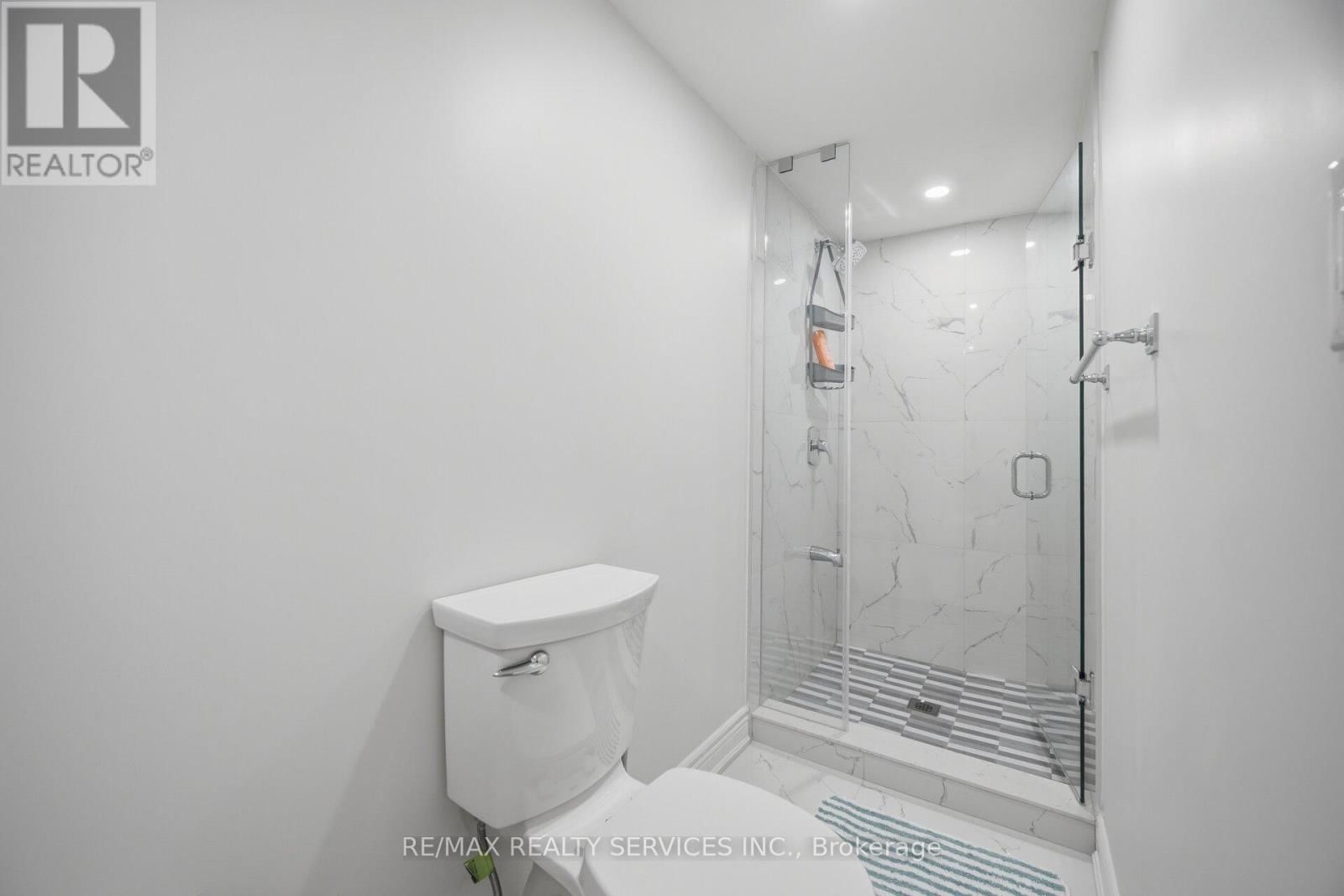 38 BLACKBERRY VALLEY CRESCENT Image 35