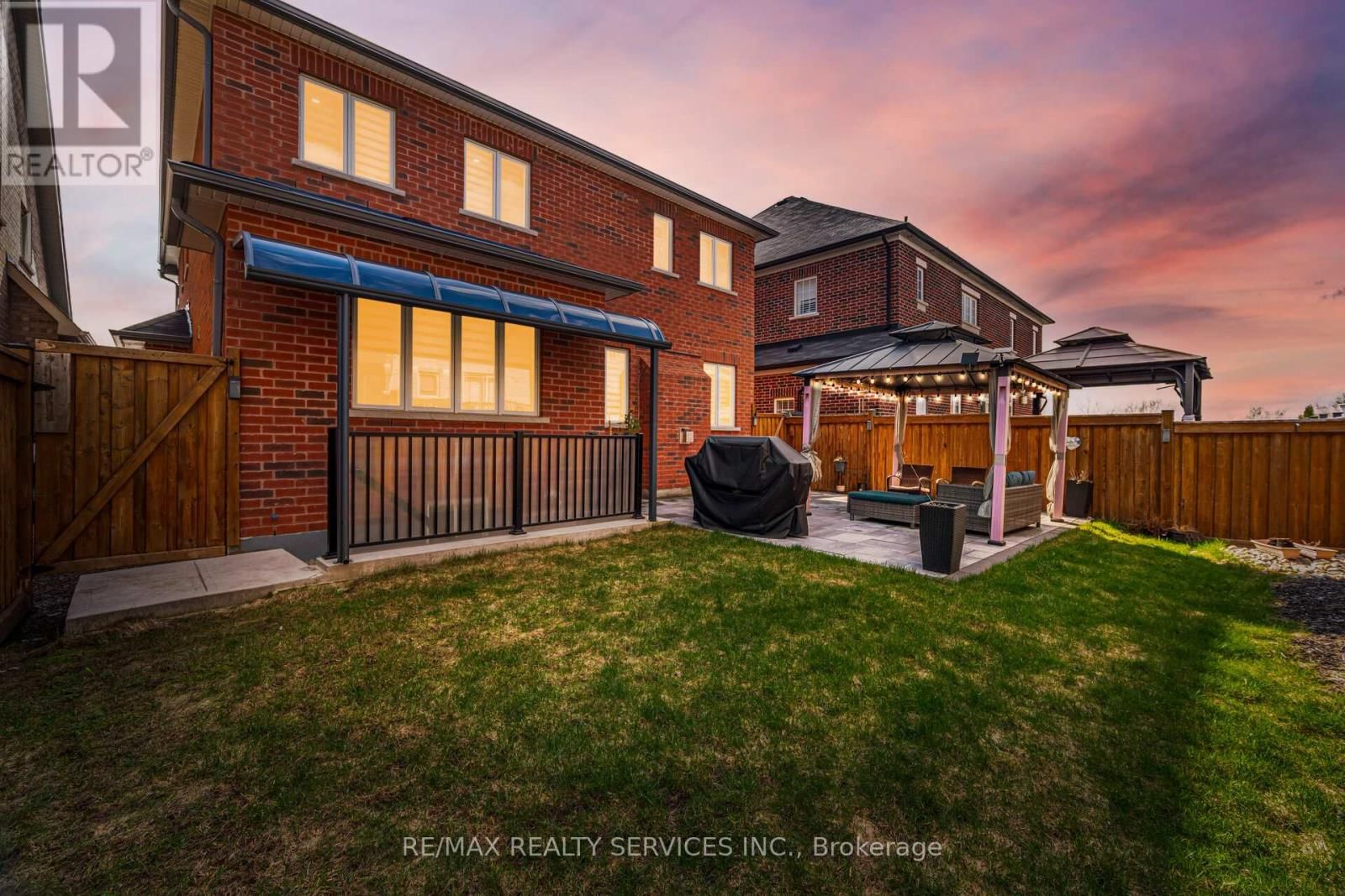 38 BLACKBERRY VALLEY CRESCENT Image 44