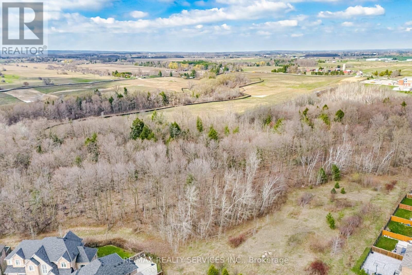 38 BLACKBERRY VALLEY CRESCENT Image 46