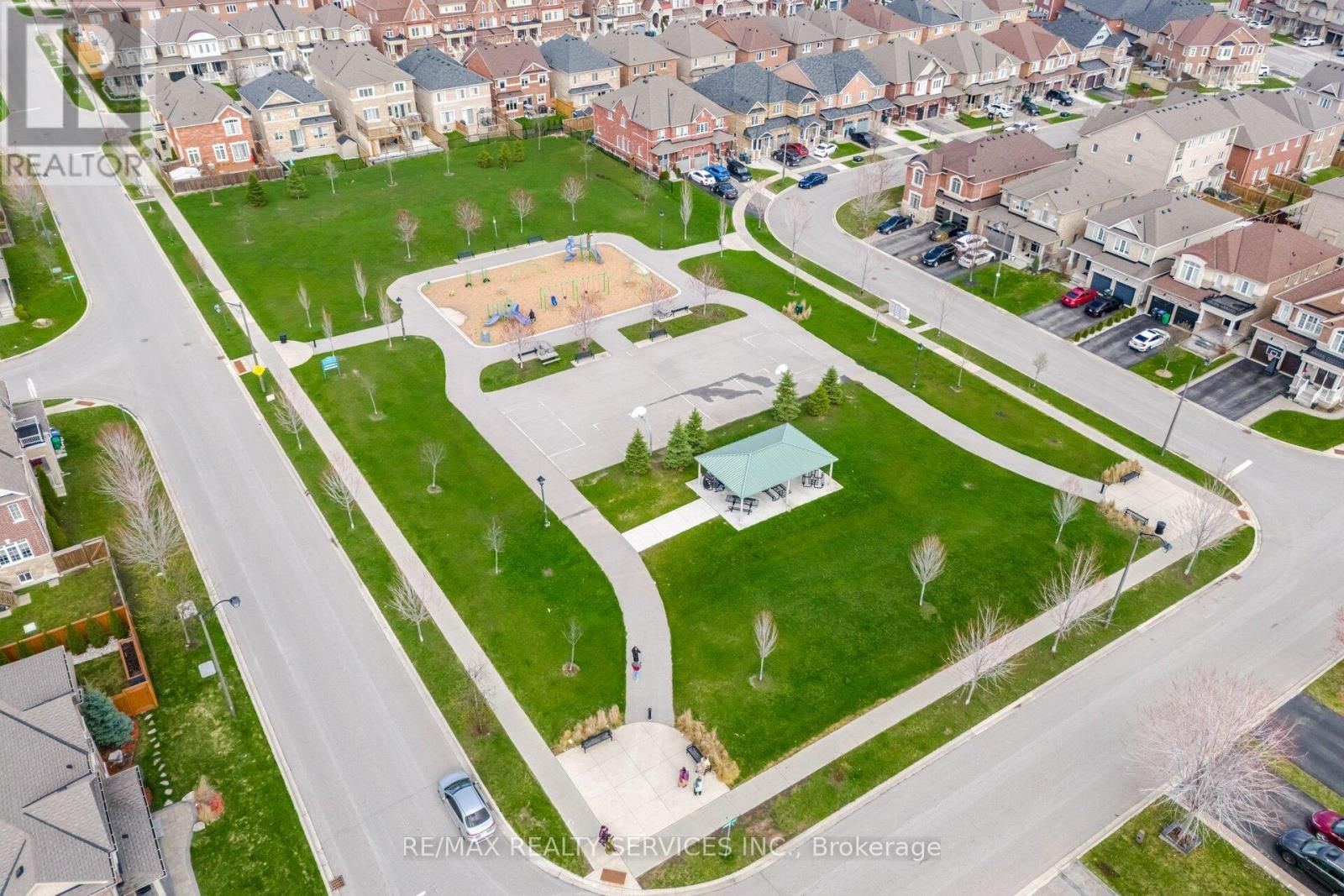 38 BLACKBERRY VALLEY CRESCENT Image 50