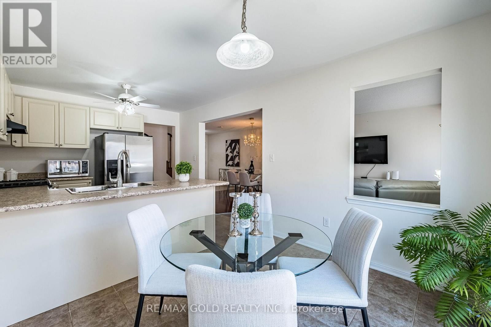 6 CLENSTON ROAD Image 11