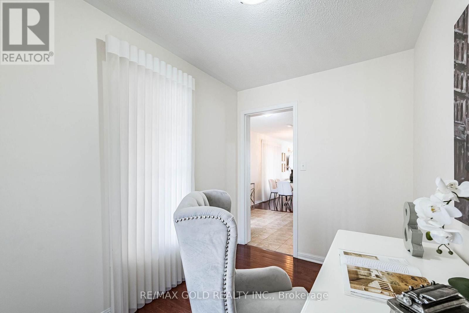 6 CLENSTON ROAD Image 17