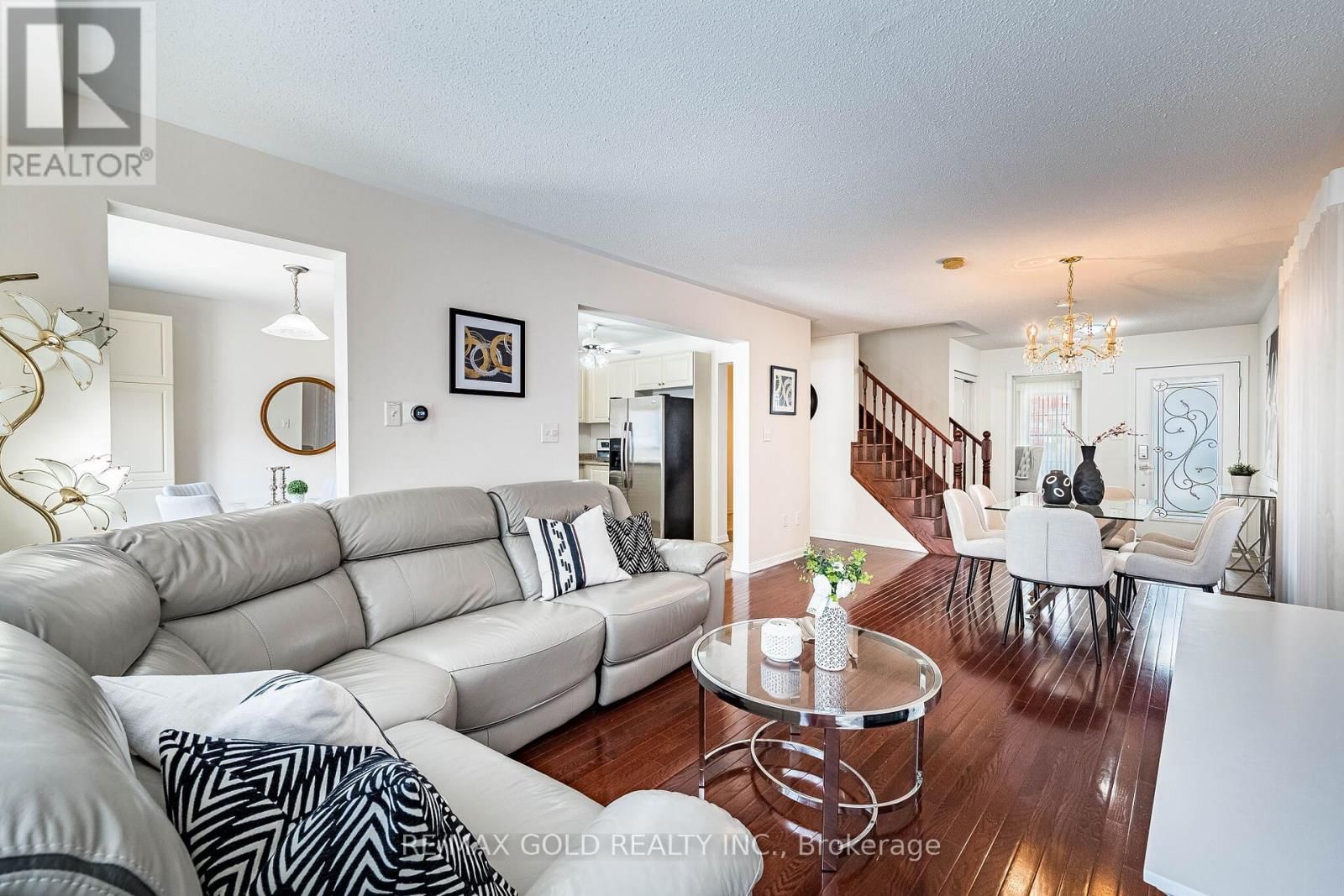 6 CLENSTON ROAD Image 9