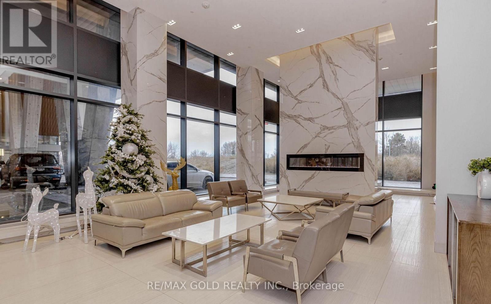 1919 - 30 SHORE BREEZE DRIVE Image 3