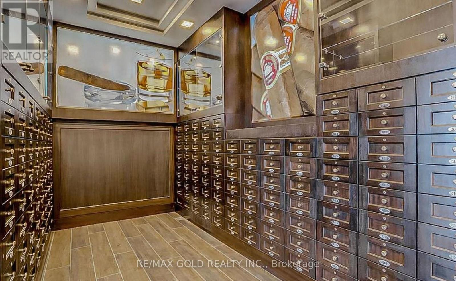 1919 - 30 SHORE BREEZE DRIVE Image 4