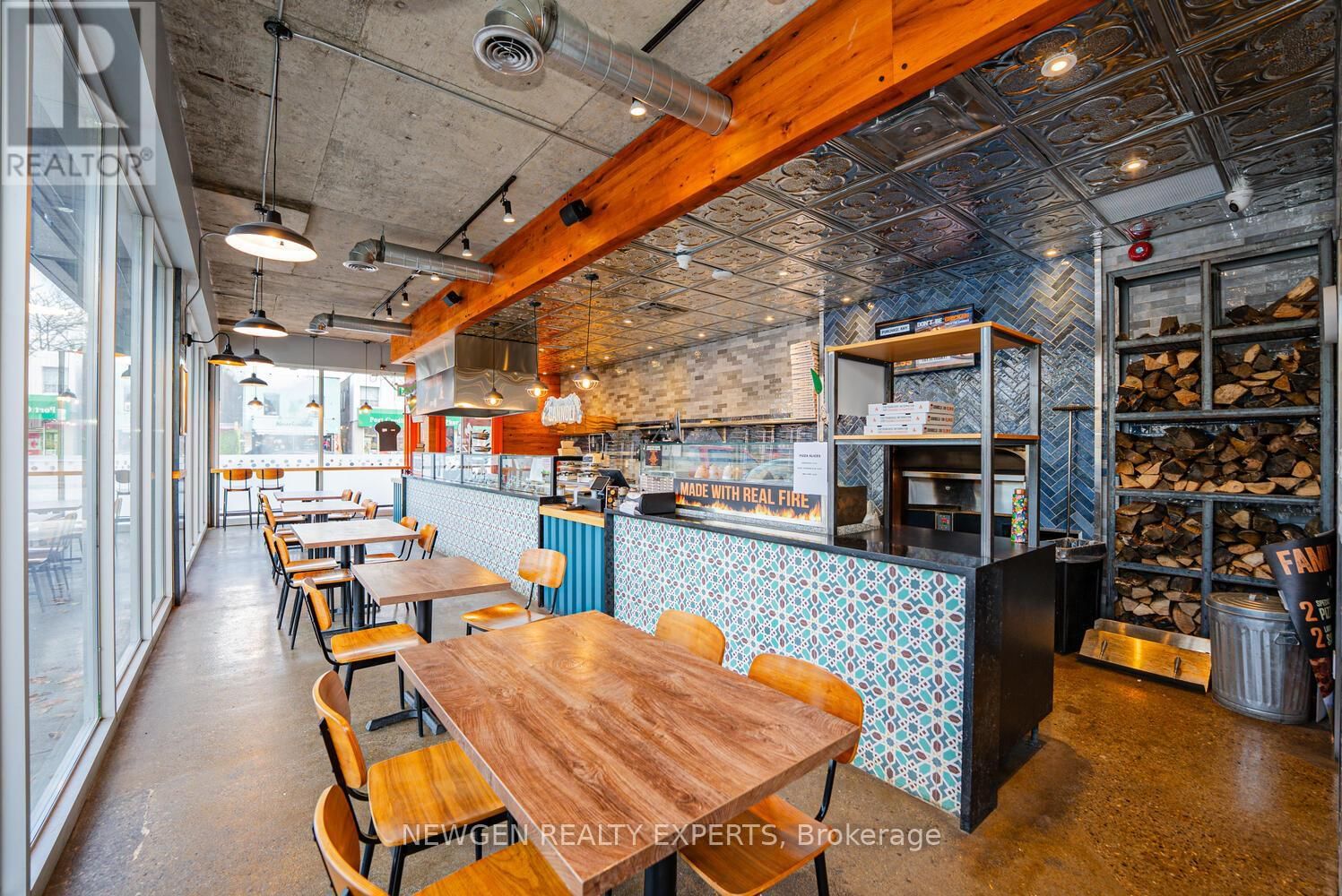 230 LAKESHORE ROAD EAST Image 12