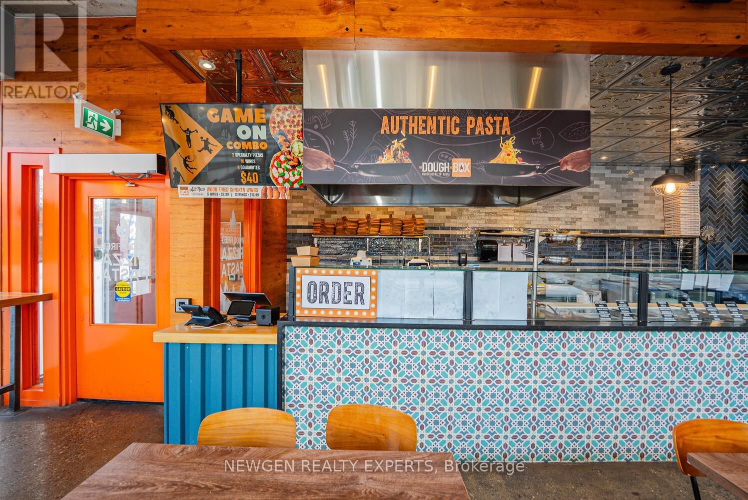 230 LAKESHORE ROAD EAST Image 15