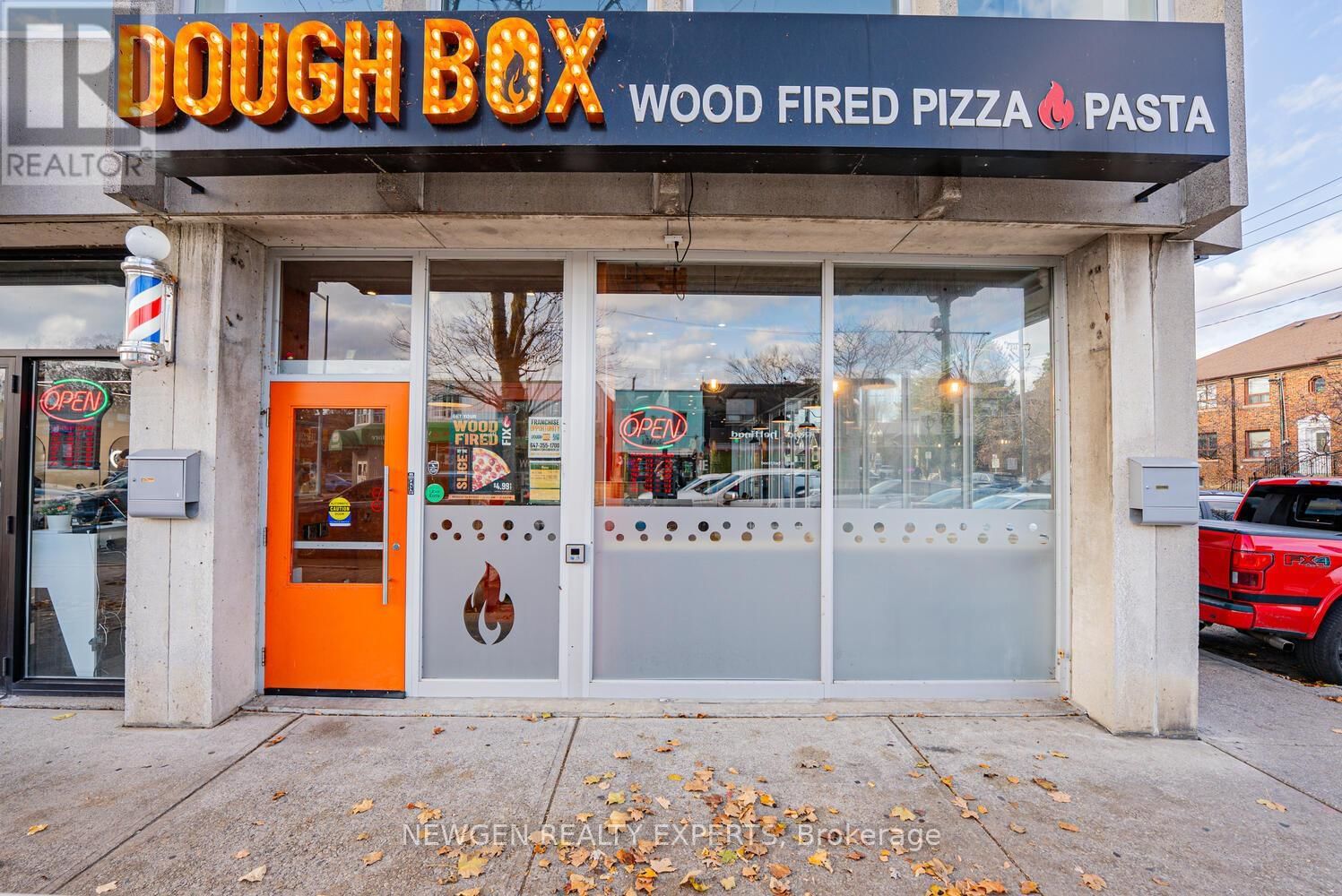 230 LAKESHORE ROAD EAST Image 2