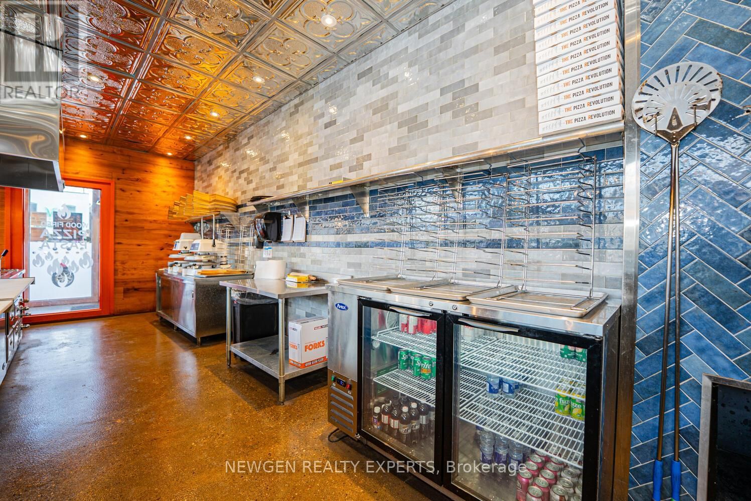 230 LAKESHORE ROAD EAST Image 21