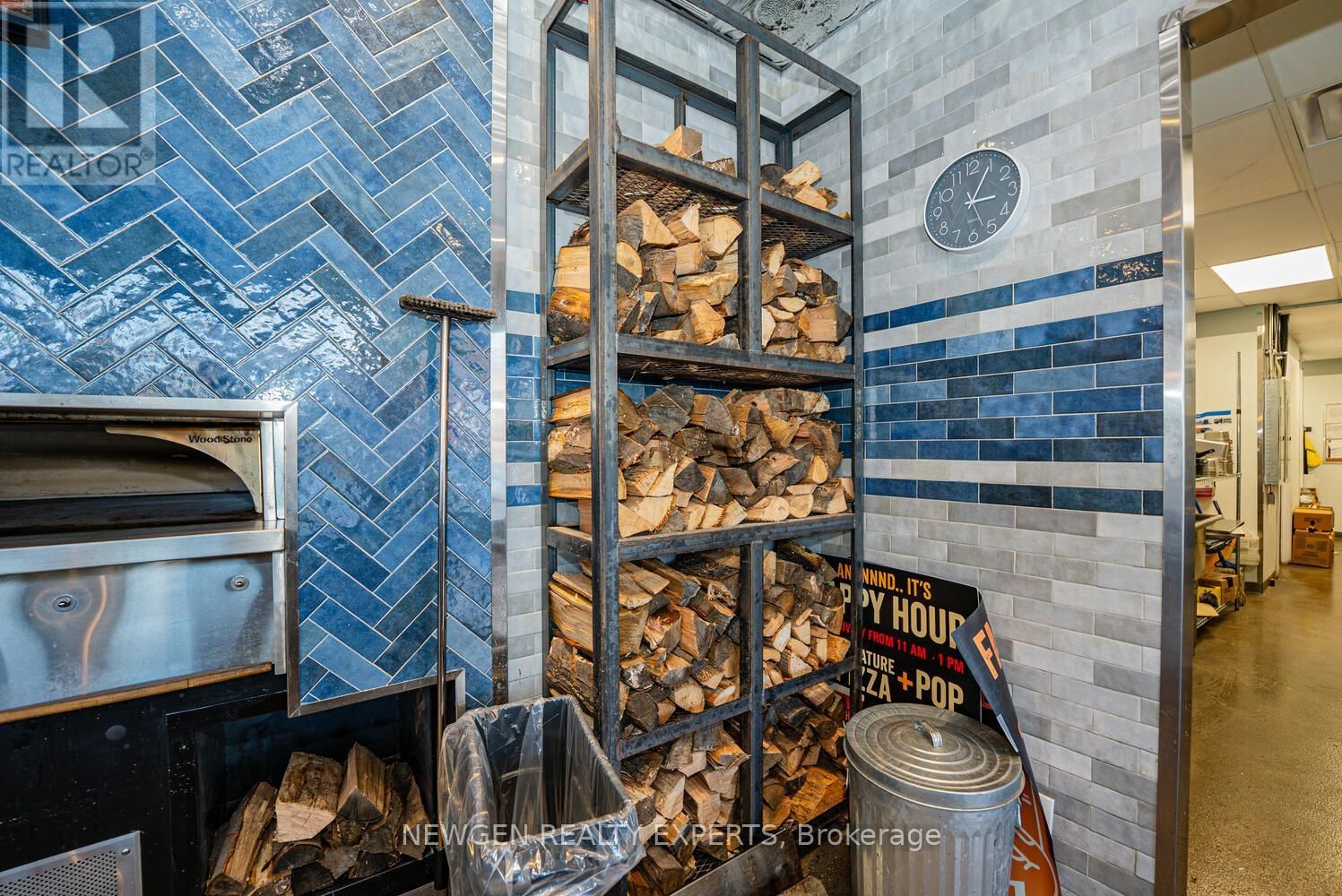 230 LAKESHORE ROAD EAST Image 25