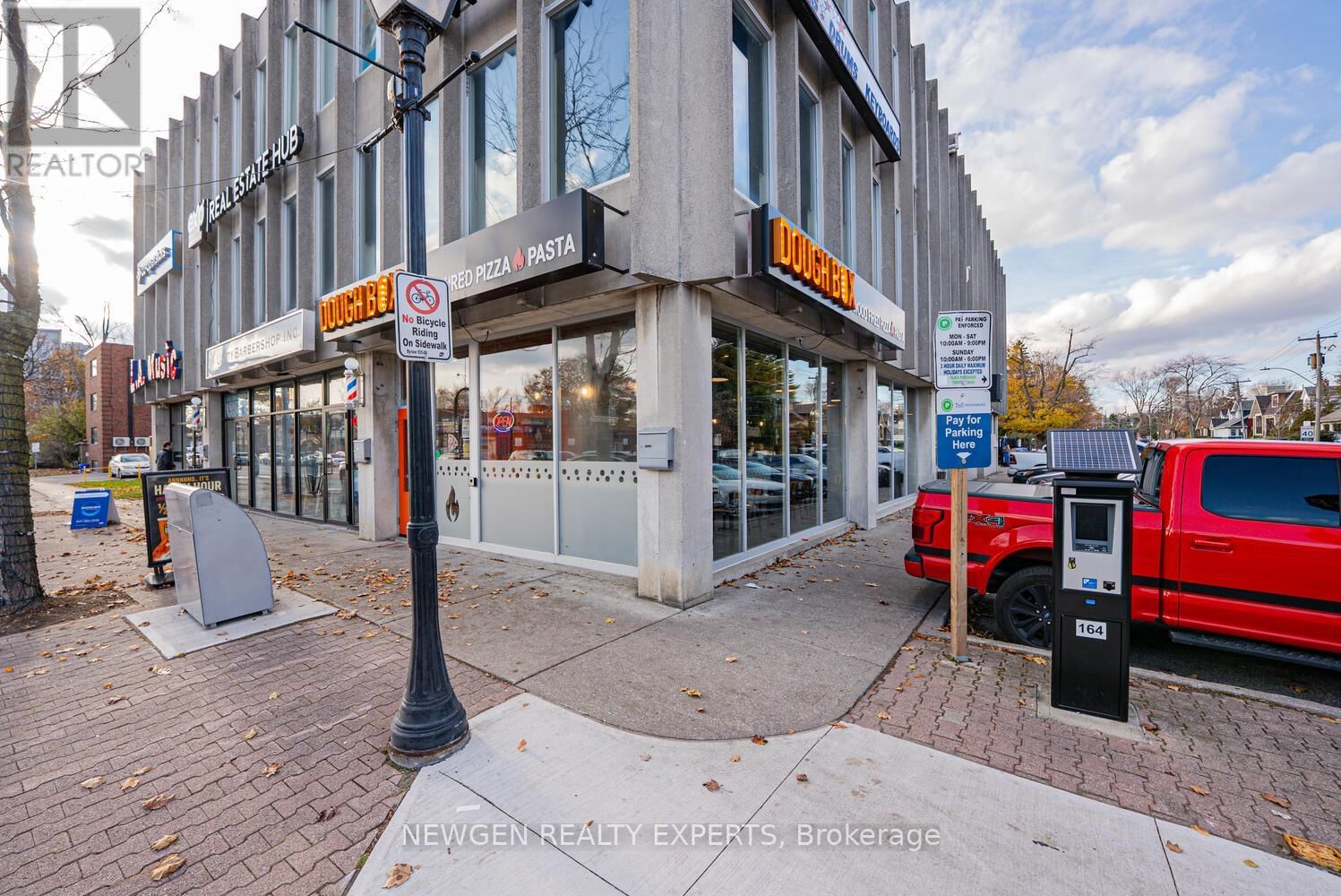 230 LAKESHORE ROAD EAST Image 3