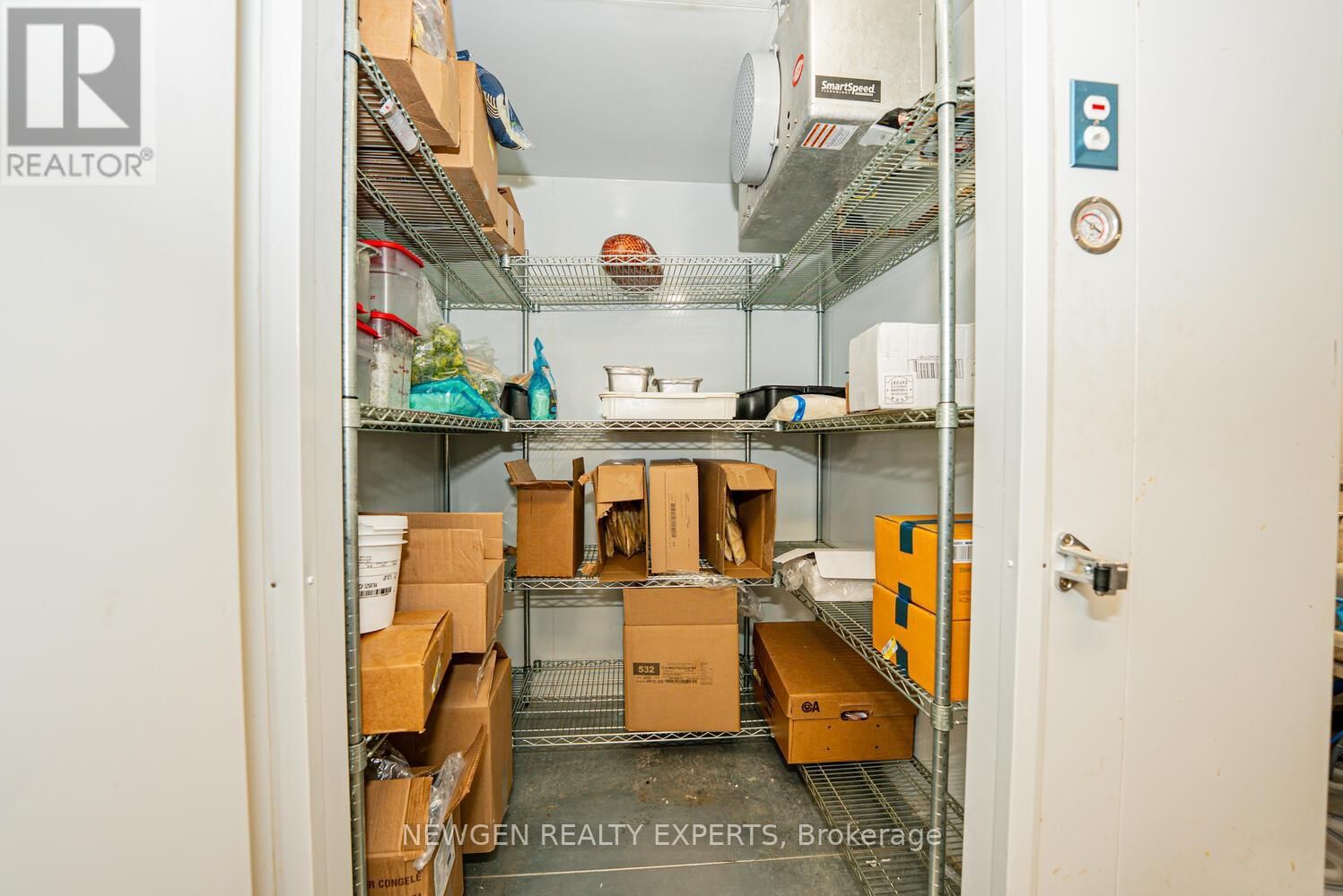 230 LAKESHORE ROAD EAST Image 30