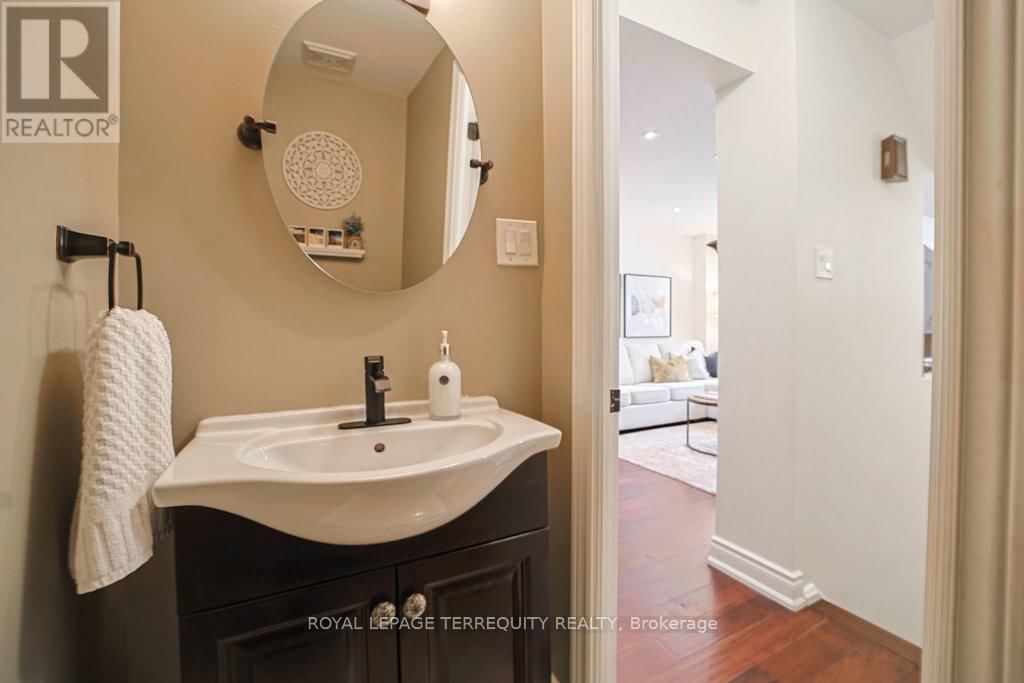 43 - 1221 DUNDIX ROAD Image 10