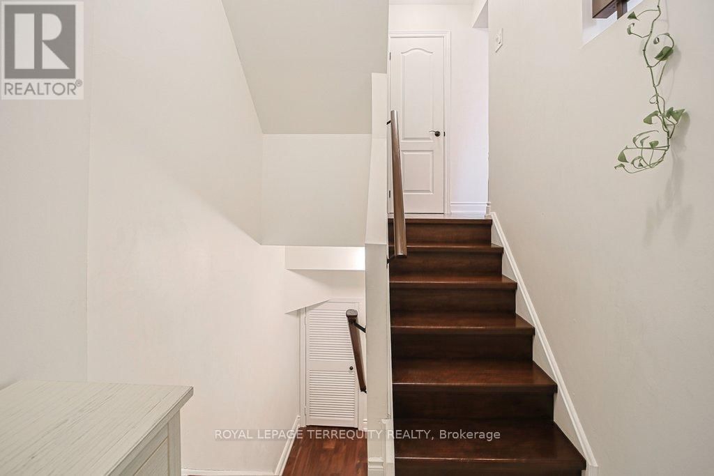 43 - 1221 DUNDIX ROAD Image 12