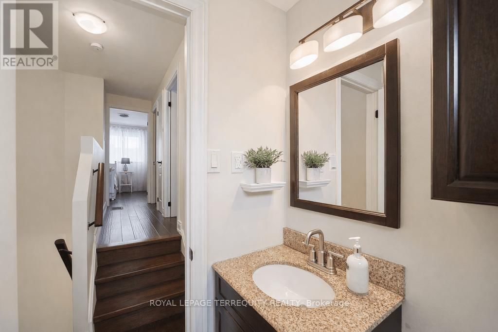 43 - 1221 DUNDIX ROAD Image 31