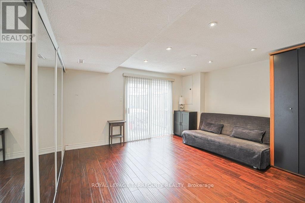 43 - 1221 DUNDIX ROAD Image 43