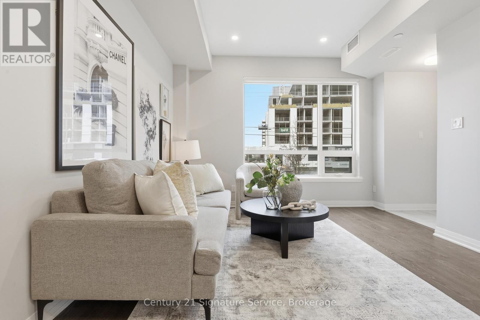 2 - 1238 CAWTHRA ROAD Image 3