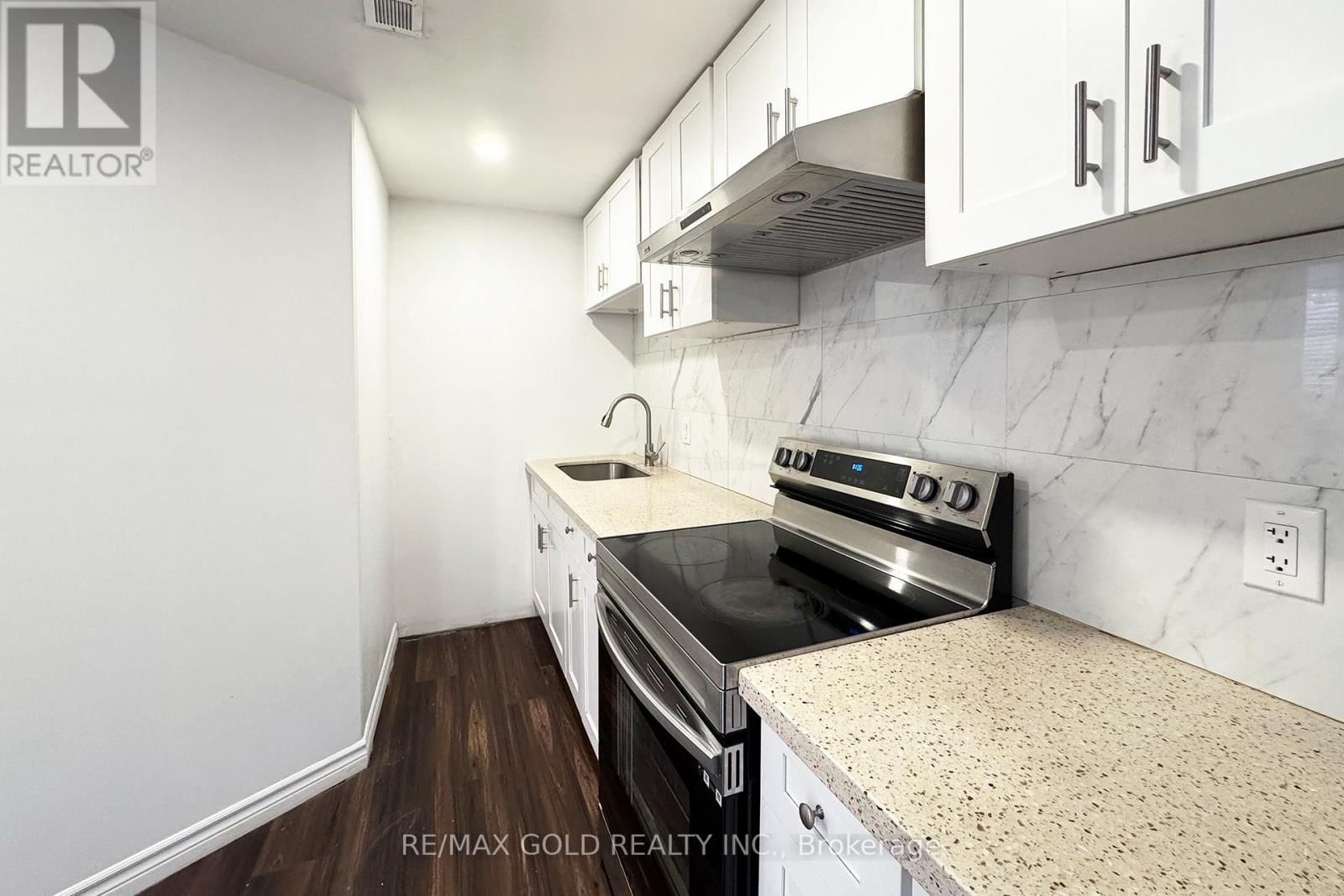 27 DULVERTON DRIVE Image 10