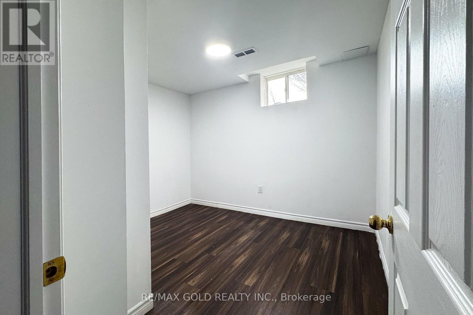 27 DULVERTON DRIVE Image 15