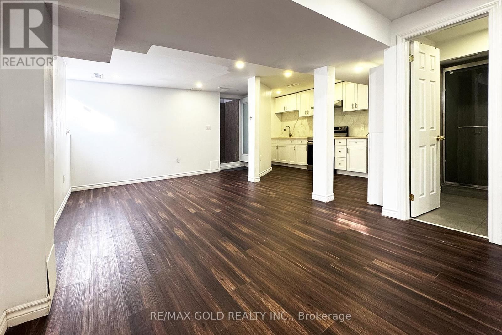 27 DULVERTON DRIVE Image 9