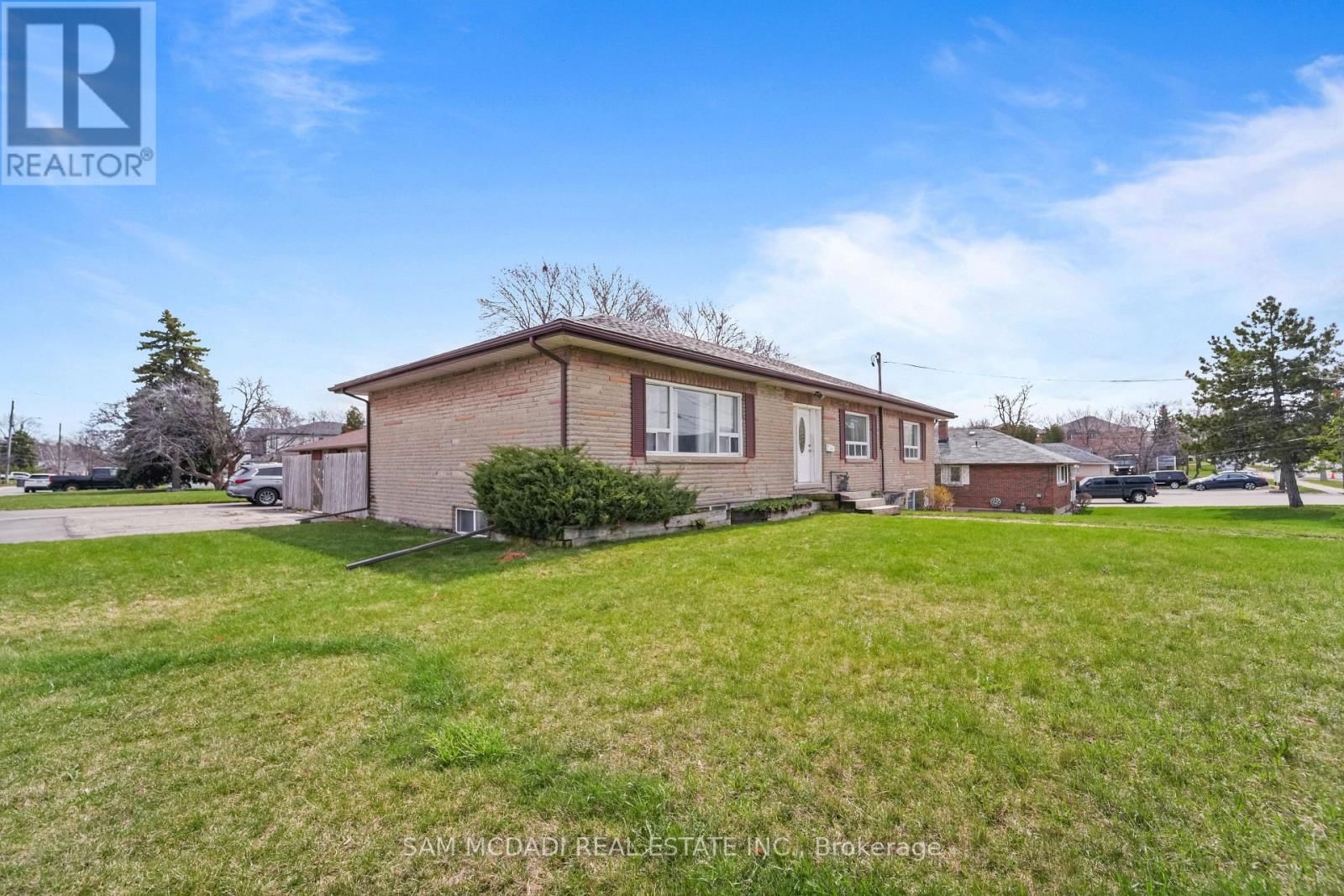 2230 BRITANNIA ROAD WEST Image 12