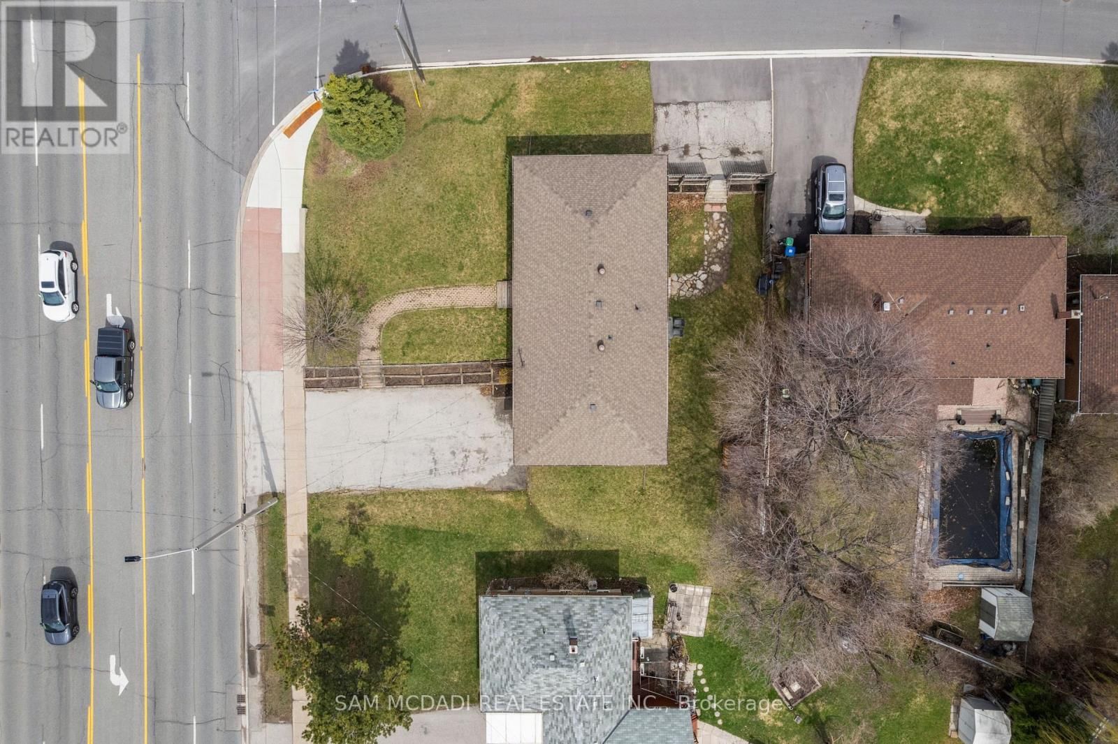 2230 BRITANNIA ROAD WEST Image 13