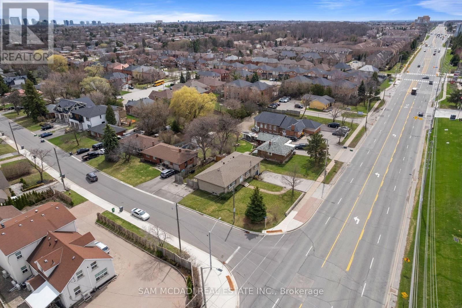 2230 BRITANNIA ROAD WEST Image 15